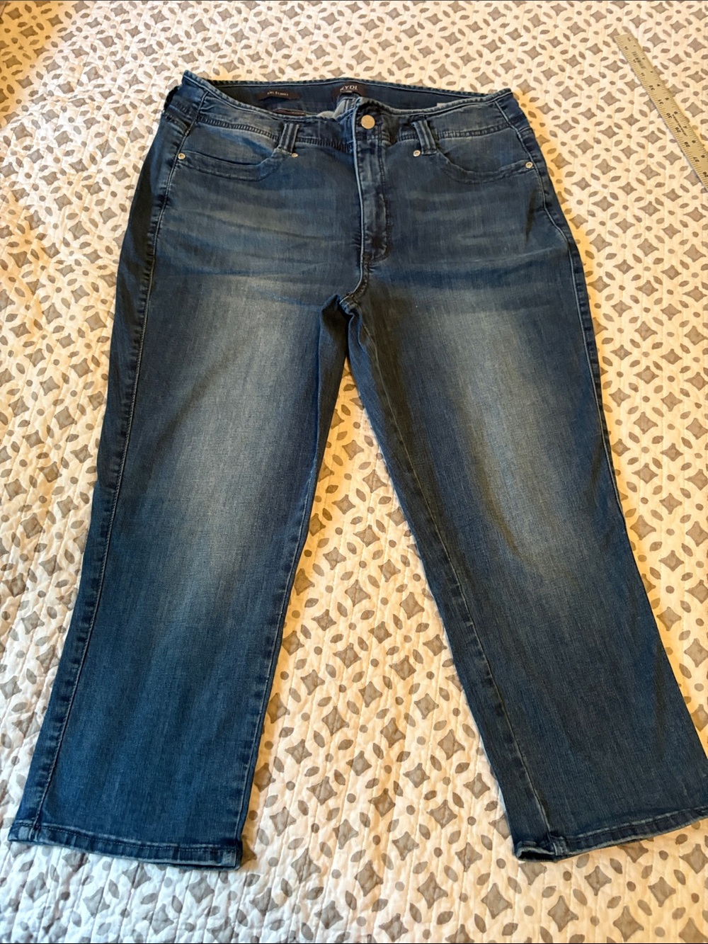 NYDJ Women's Medium Wash Cropped Straight Jeans